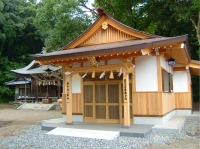 若宮八幡宮　秦分祠